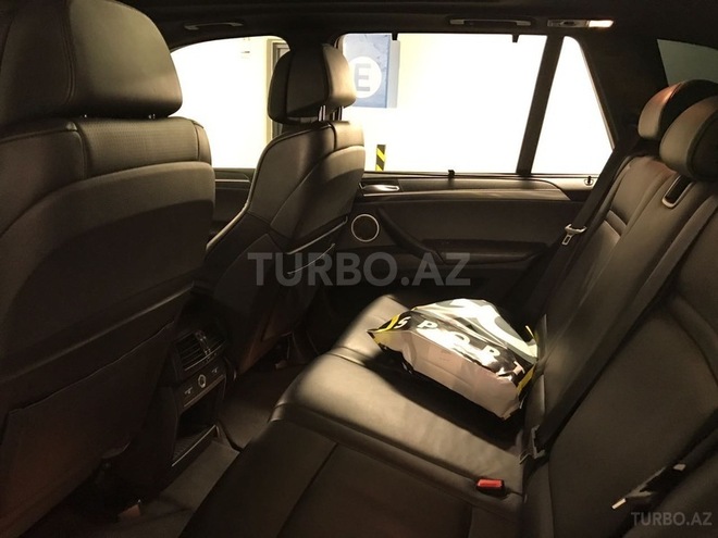 BMW X5 M 2012, 75,000 km - 4.4 l - Bakı