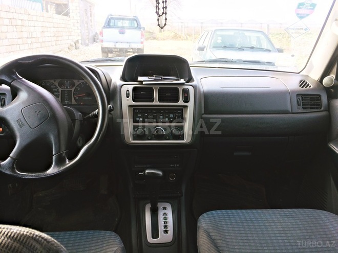 Mitsubishi Pajero io 2000, 157,000 km - 2.0 l - Bakı