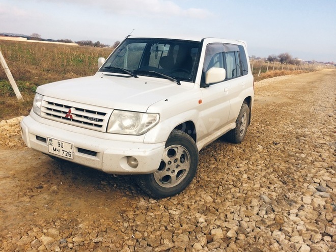 Mitsubishi Pajero io 2000, 157,000 km - 2.0 l - Bakı