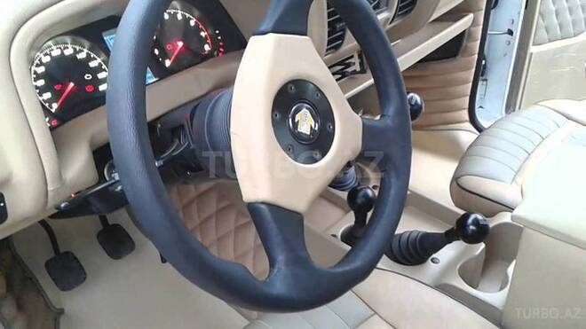 LADA (VAZ) Niva 2017, 3,000 km - 4.3 l - Astara