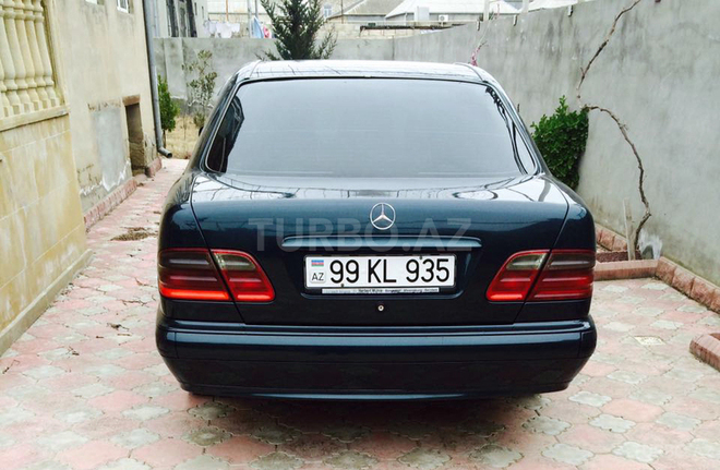 Mercedes E 270 2000, 384,000 km - 2.7 l - Bakı