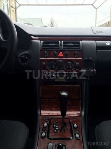 Mercedes E 270 2000, 384,000 km - 2.7 l - Bakı