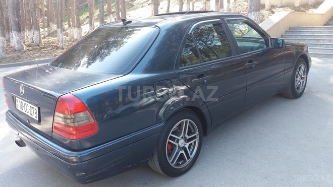 Mercedes C 180 1997, 242,000 km - 1.8 л - Bakı
