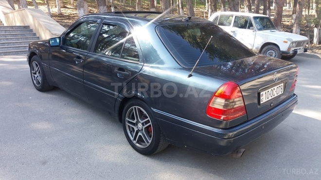 Mercedes C 180 1997, 242,000 km - 1.8 л - Bakı