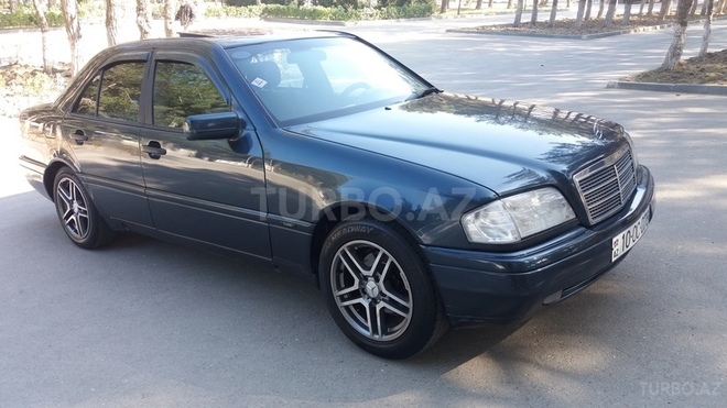 Mercedes C 180 1997, 242,000 km - 1.8 л - Bakı