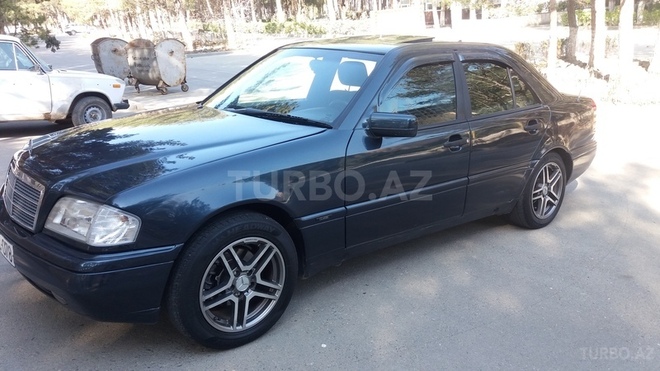 Mercedes C 180 1997, 242,000 km - 1.8 л - Bakı
