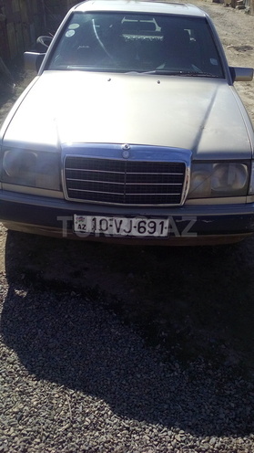 Mercedes C 230 1989, 444,562 km - 2.3 l - Sumqayıt