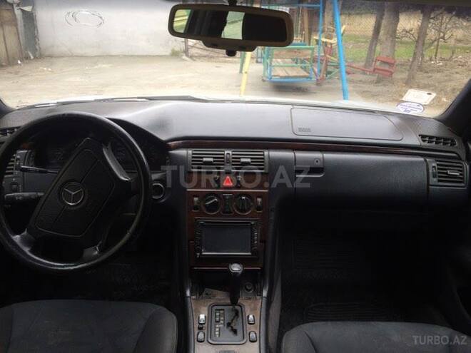 Mercedes E 200 1996, 537,730 km - 2.0 л - Bakı