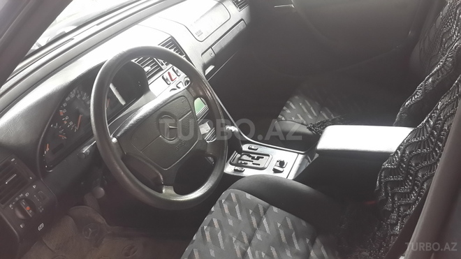 Mercedes C 220 1998, 239,000 km - 2.2 l - Bakı