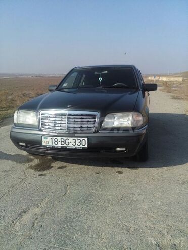 Mercedes C 200 1994, 290,000 km - 2.0 л - Şirvan