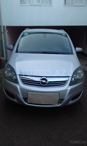 Opel Zafira 2009, 141,000 km - 1.9 л - Qusar
