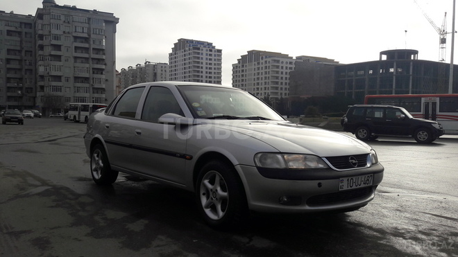 Opel Vectra 1997, 300,000 km - 1.8 л - Bakı