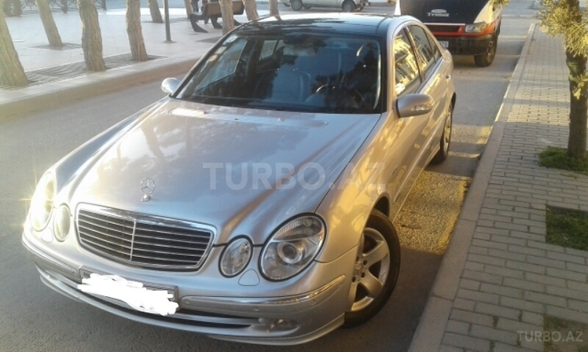 Mercedes E 270 2002, 330,000 km - 2.7 l - Bakı