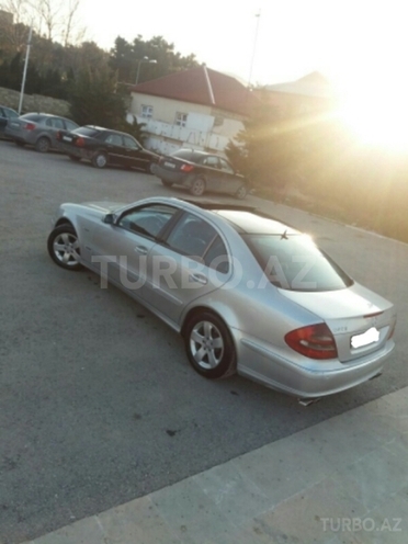 Mercedes E 270 2002, 330,000 km - 2.7 l - Bakı