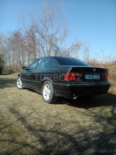 BMW 318 1992, 330,000 km - 1.8 l - Oğuz