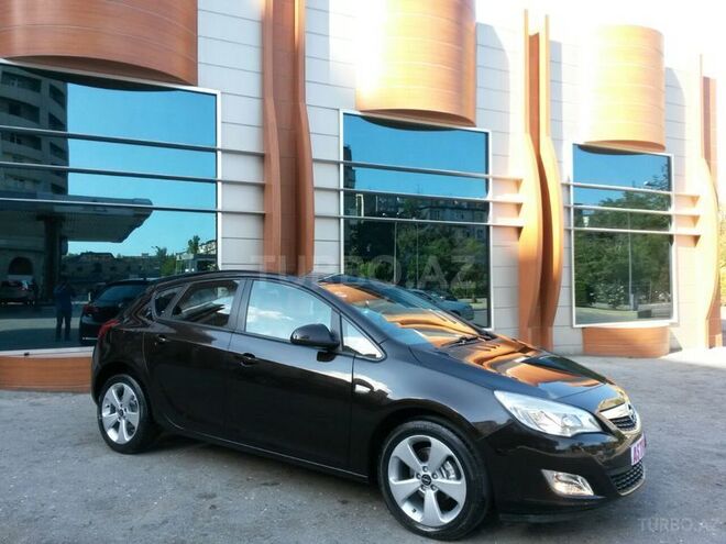 Opel Astra 2012, 50,200 km - 1.4 l - Bakı