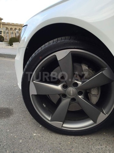 Audi A6 2014, 64,000 km - 3.0 л - Bakı