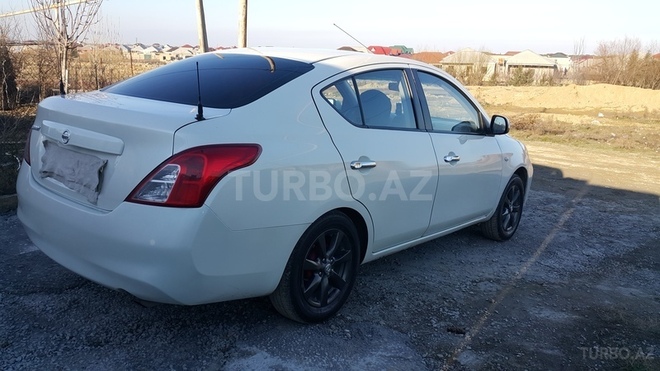 Nissan Sunny 2012, 80,000 km - 1.5 л - Bakı
