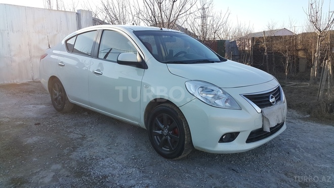Nissan Sunny 2012, 80,000 km - 1.5 л - Bakı