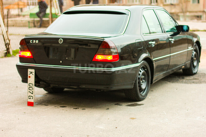 Mercedes C 230 1998, 186,000 km - 2.3 l - Bakı