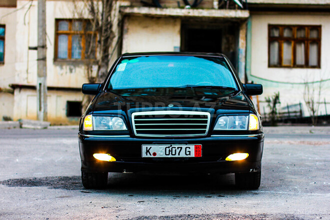 Mercedes C 230 1998, 186,000 km - 2.3 l - Bakı