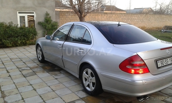 Mercedes E 280 2004, 158,240 km - 2.8 l - Bərdə