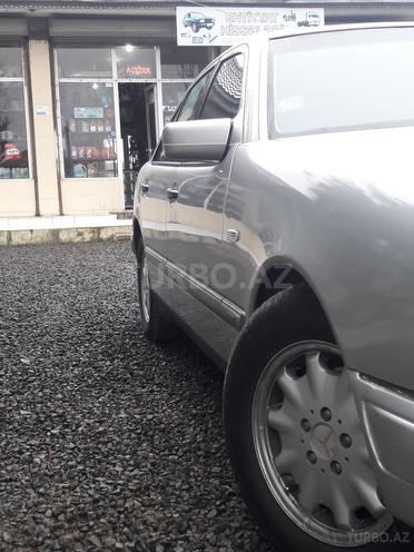 Mercedes E 220 1998, 340,000 km - 2.2 l - Lənkəran