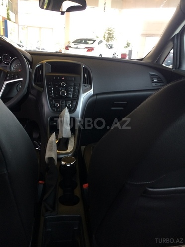 Opel Astra 2015, 0 km - 1.6 l - Bakı