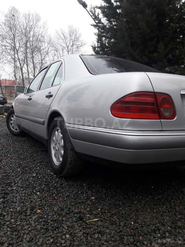 Mercedes E 220 1998, 340,000 km - 2.2 l - Lənkəran