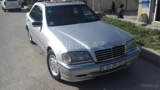 Mercedes C 220 1996, 240,000 km - 2.2 l - Bakı