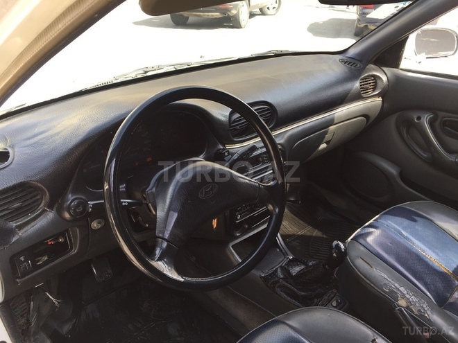Hyundai Accent 1996, 320,000 km - 1.6 l - Bakı