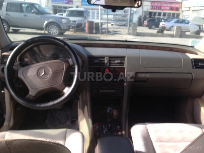 Mercedes C 200 1997, 242,287 km - 2.0 л - Sumqayıt
