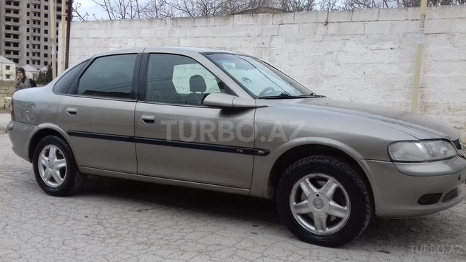 Opel Vectra 1996, 240,000 km - 2.0 l - Bakı