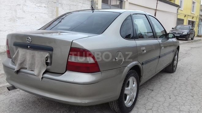Opel Vectra 1996, 240,000 km - 2.0 l - Bakı