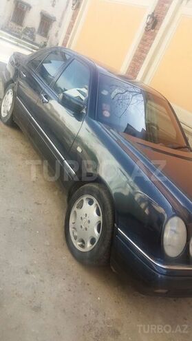 Mercedes E 230 1998, 245,000 km - 2.3 l - Bakı