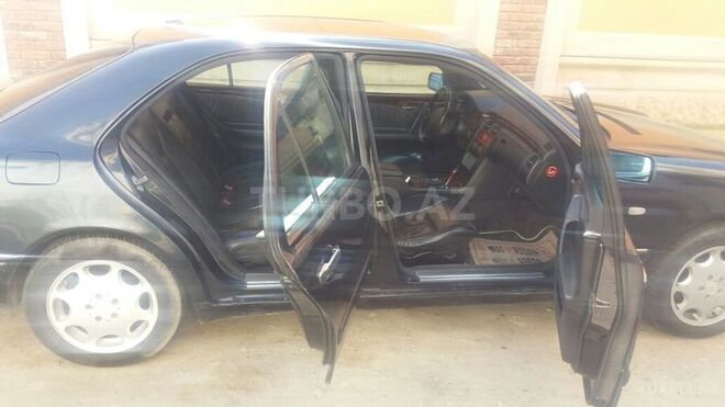 Mercedes E 230 1998, 245,000 km - 2.3 l - Bakı
