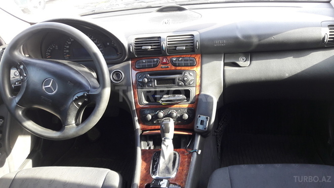 Mercedes C 220 2001, 230,000 km - 2.2 l - Bakı