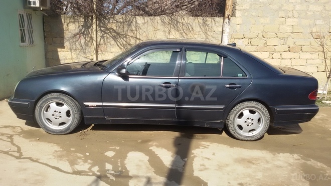 Mercedes  2000, 278,580 km - 2.2 л - Bakı