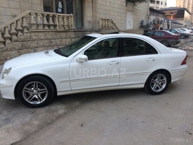 Mercedes C 240 2005, 200,000 km - 2.6 л - Bakı