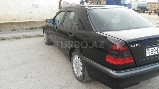 Mercedes C 220 2000, 297,000 km - 2.2 l - Bakı