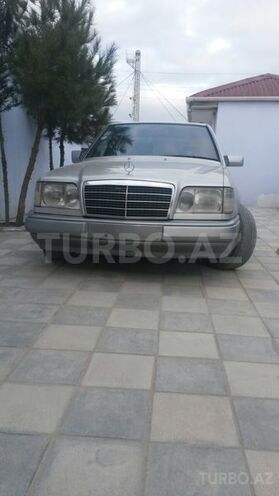 Mercedes E 220 1995, 400,000 km - 2.2 l - Bakı