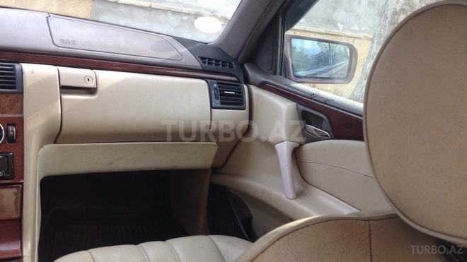 Mercedes C 230 1996, 385,765 km - 2.3 l - Bakı