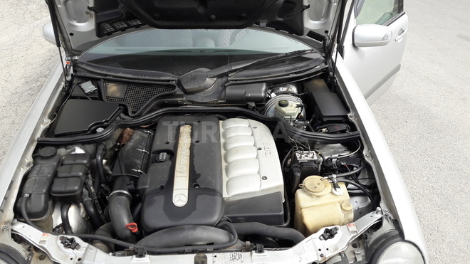 Mercedes E 320 2001, 348,000 km - 3.2 l - Bakı