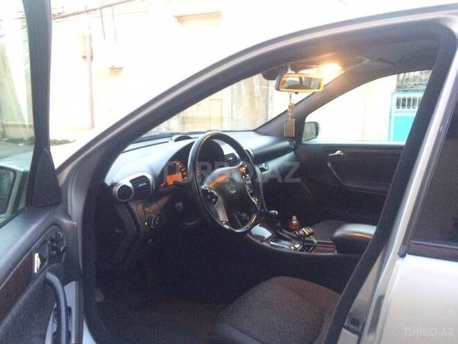 Mercedes C 220 2001, 218,000 km - 2.2 l - Bakı