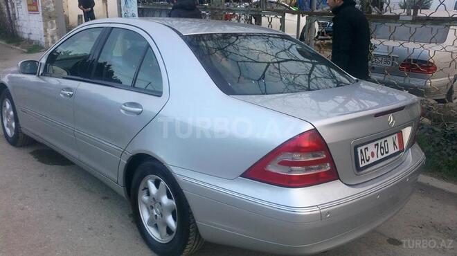 Mercedes C 220 2001, 218,000 km - 2.2 l - Bakı