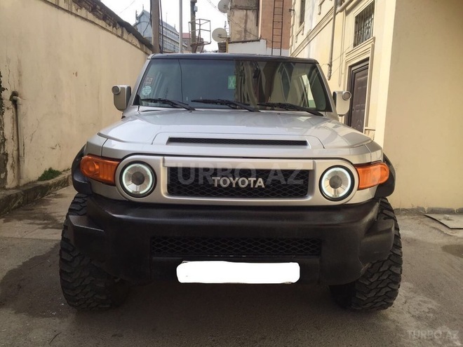 Toyota FJ Cruiser 2008, 138,000 km - 4.0 л - Bakı