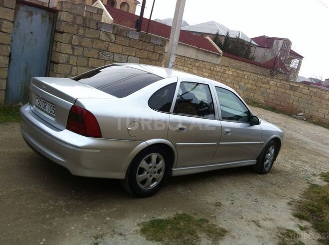 Opel Vectra 2001, 281,000 km - 1.8 l - Sumqayıt
