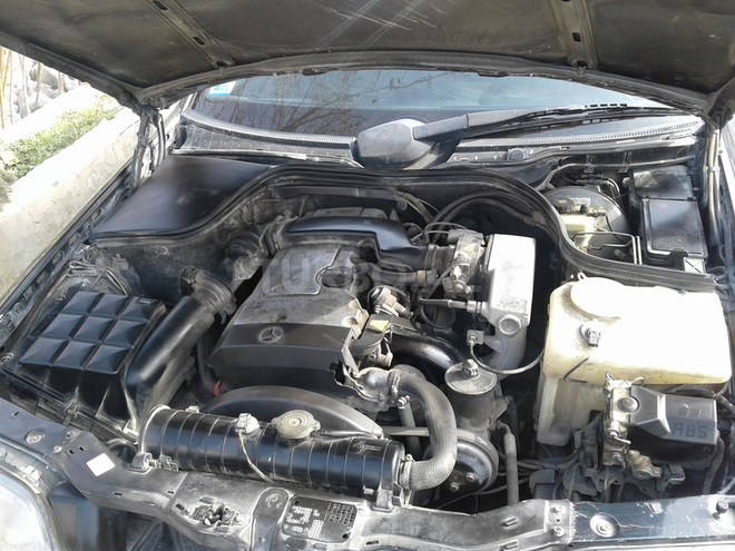 Mercedes C 220 1993, 385,000 km - 2.2 l - Bakı