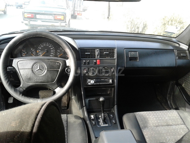 Mercedes C 220 1993, 385,000 km - 2.2 l - Bakı