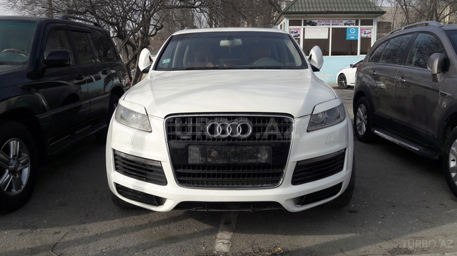 Audi Q7 2007, 110,300 km - 4.2 l - Bakı